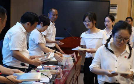 2_2_2023内江一中新教师岗前培训简报一584.png