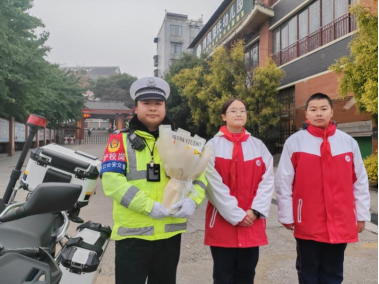 警察节宣传报道384.png