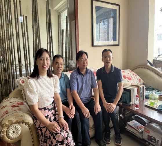 慰问支教教师.jpg