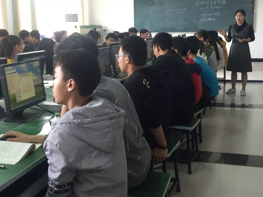 1669863920929076510.jpg 微课.jpg