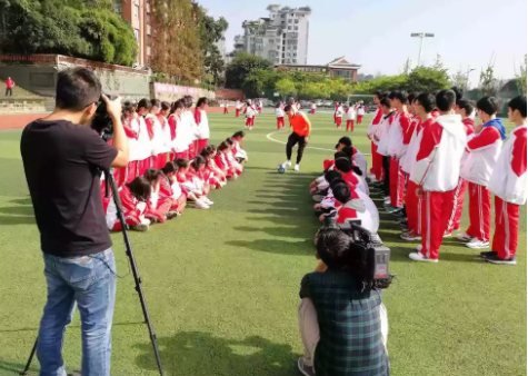 足球拍摄现场.png