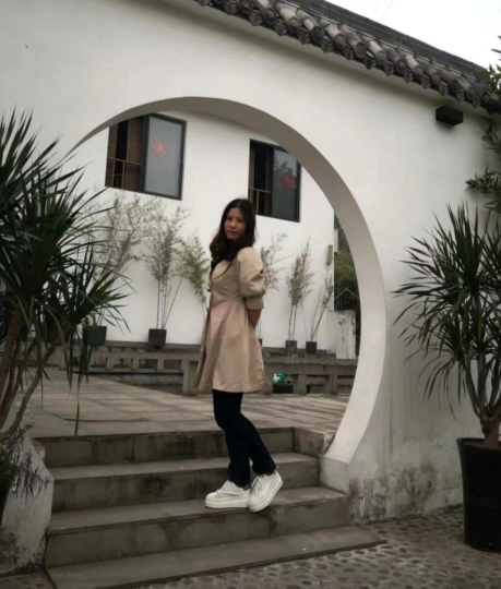 周雪梅.png