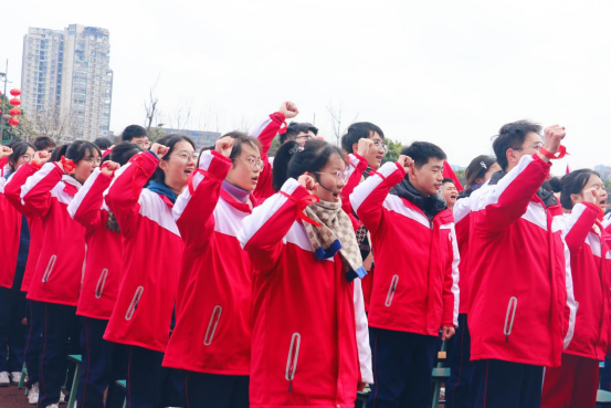 踔厉奋发百日鏖战，十年一剑六月梦圆886.png