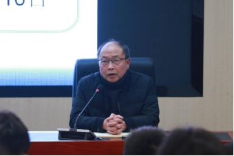 深研精析明方向，凝心聚力战高考——内江一中召开“一模”分析会535.png