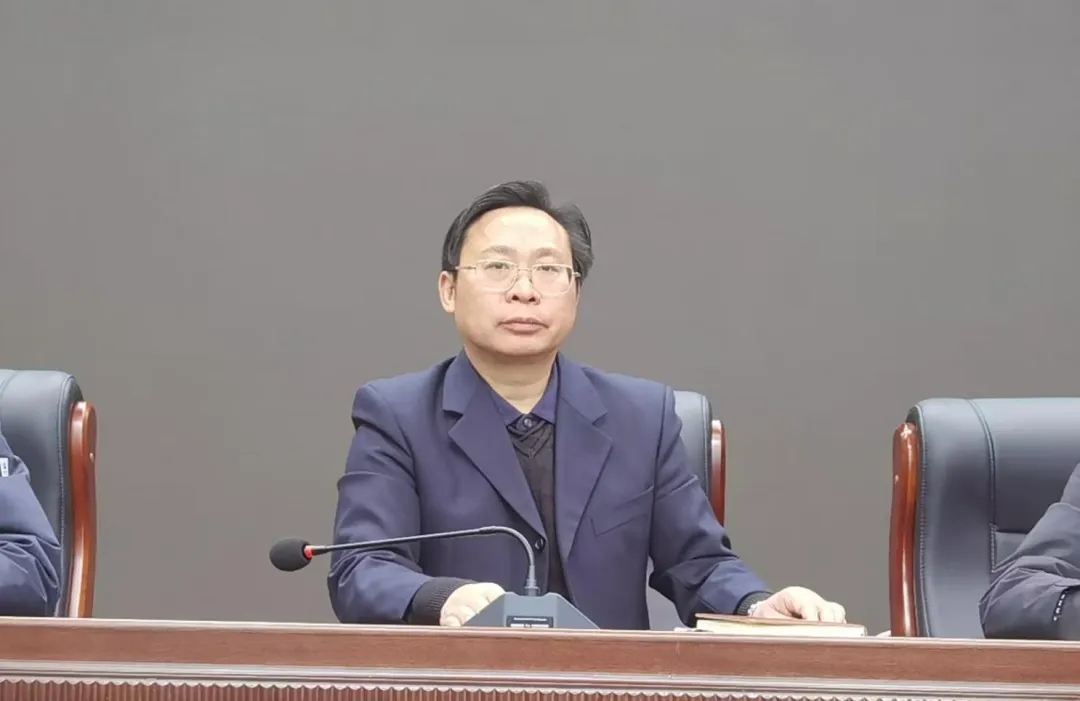 李孝成.jpg