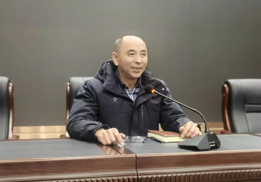 王殿荣.jpg