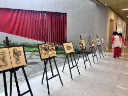 “墨香流韵 青春挥毫书华彩”——内江一中举办第二十八届文体艺术节书画展333.png