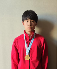 冰壶智取桂冠 皮艇激流夺银——一中健儿闪耀全国赛场创佳绩241.png