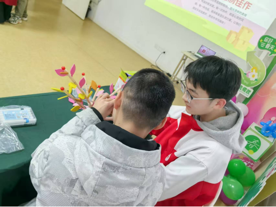 榜样之力 青春风范内江市第一中学优秀团员风采展示465.png