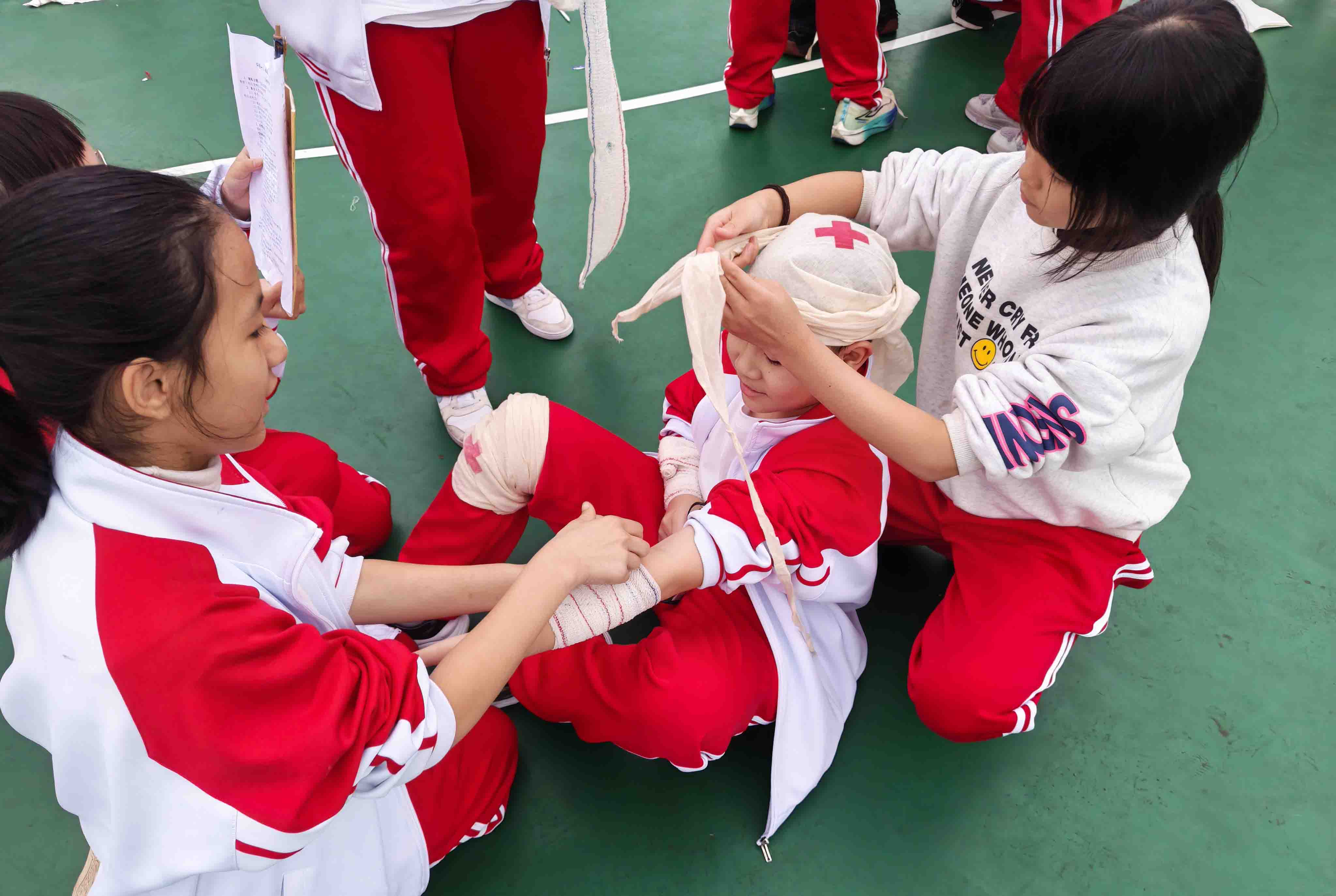 1763973389969011093.jpg 包扎.jpg