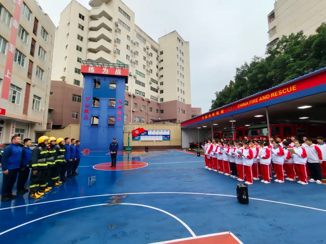 1763976277156075084.jpg 唱歌.jpg