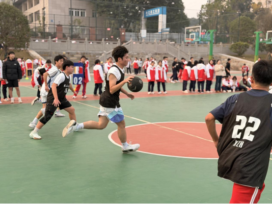 报道 - 以篮球之名 燃青春之火——内江一中2025年校园篮球班级联赛圆满落幕147.png
